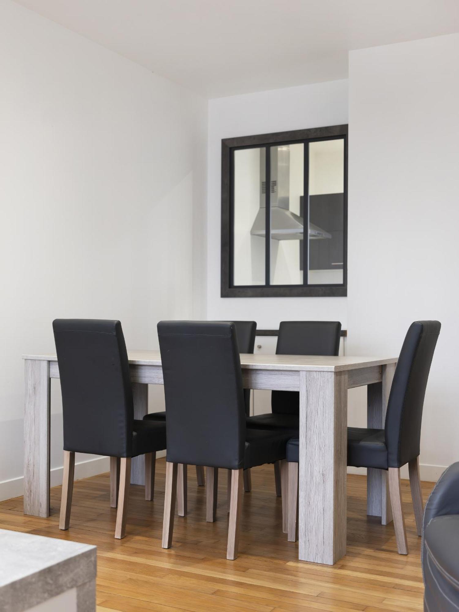 Residence Louis Quartier Des Lilas Виттель Экстерьер фото